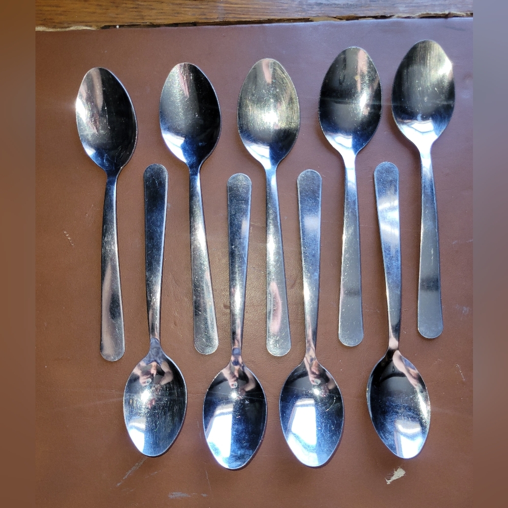 Bakers & Chefs Brazil stainless steel 736 NSF set of 9 teaspoons flatware.